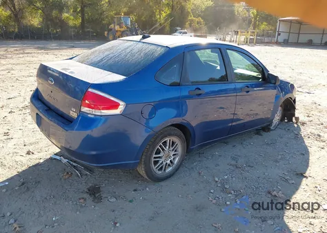 2009 Ford Focus Se z USA, uszkodzony, nr VIN 1FAHP35N49W208015